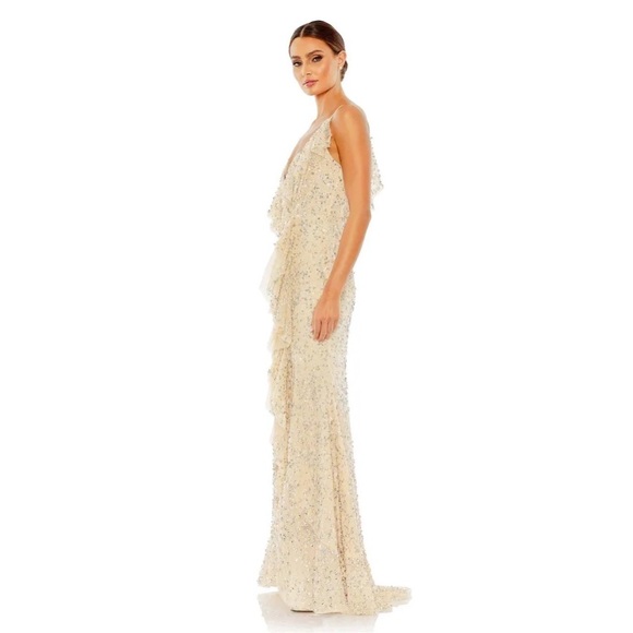 MAC DUGGAL
Embellished Ruffled Faux Wrap Sleeveless Gown - Picture 16 of 16